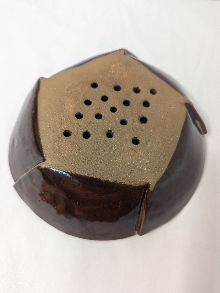 Studio Art Pottery Berry Bowl Colander Strainer 7" Handmade BROWN BEIGE DRIP