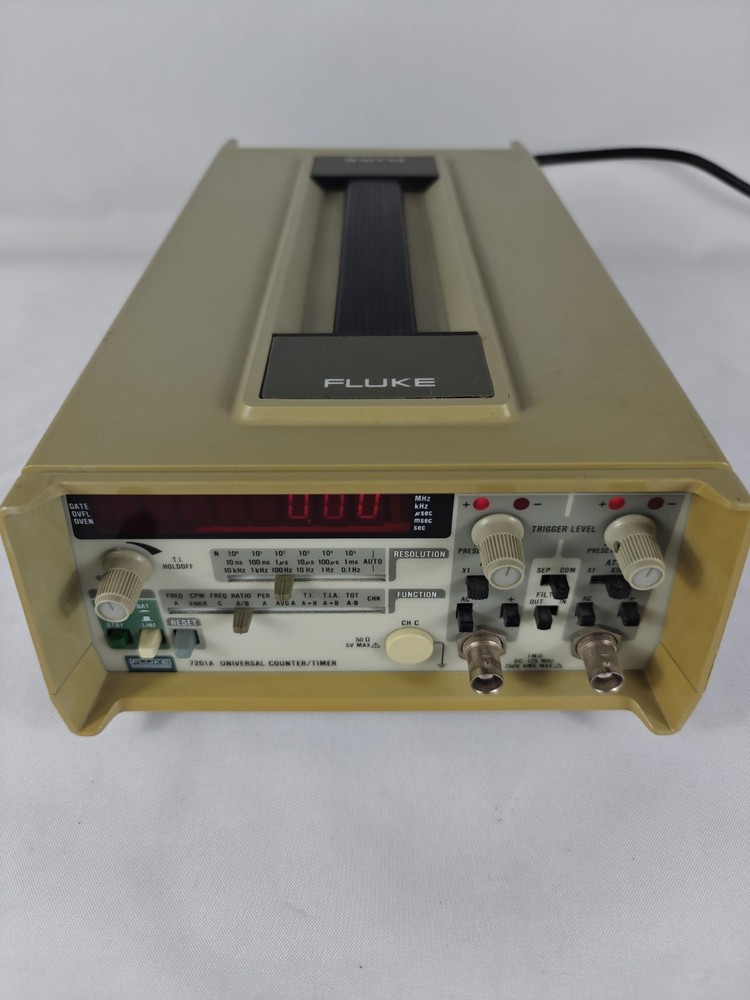 Fluke 7261A Universal Counter/Timer Working