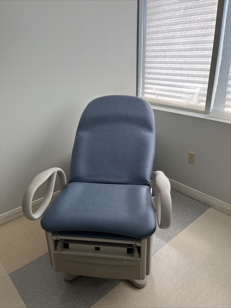 Brewer 6501 Access High-Low Exam Table
