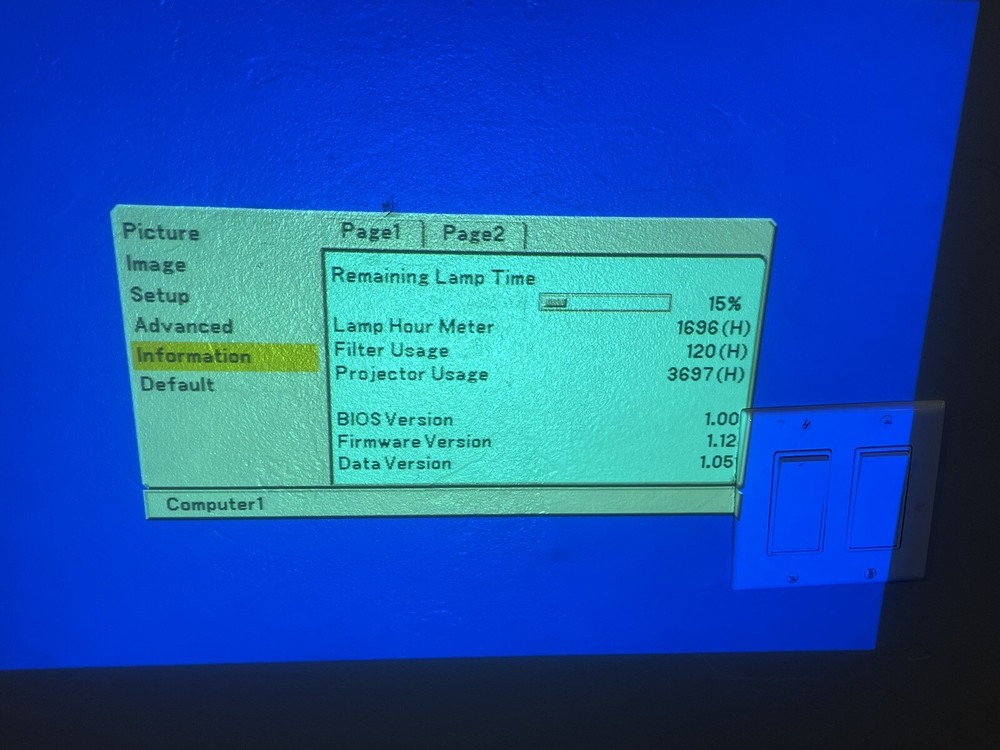 NEC Model VT470 Desktop Multimedia LCD Data Projector