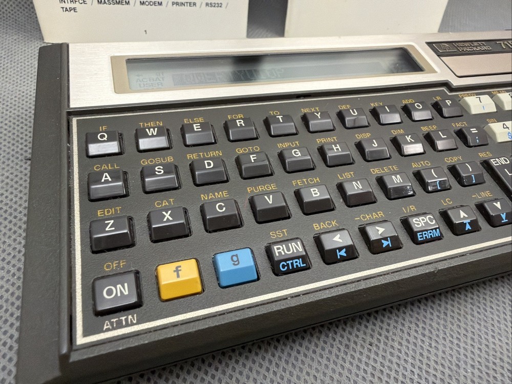HP 71B Hewlett Packard Calculator HP-71B, Good Condition