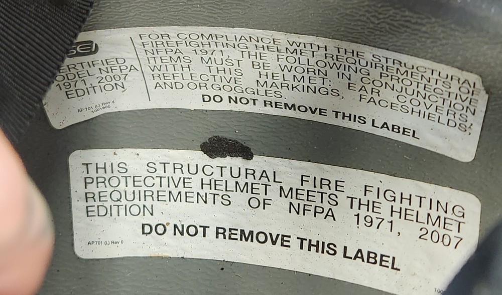 Cairns 1010 Fire Service Helmet With Eagle Front Holder