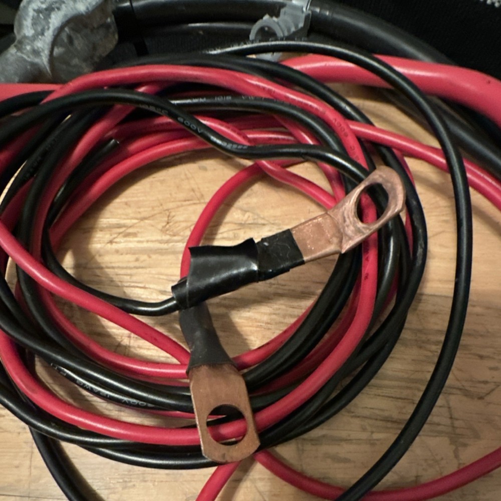 Several Copper Cables Used For 12V Power Inverter