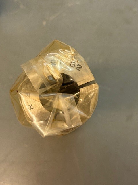 Lyndex 21/32" Round R8 Collet 800-042