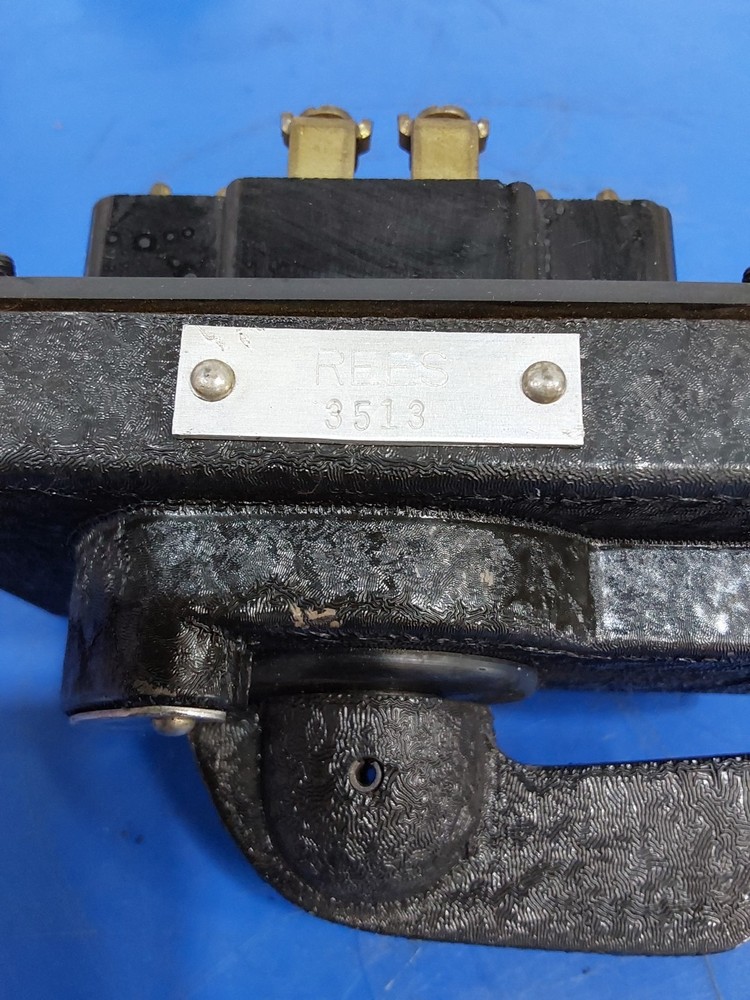 REES 3513 HAND OFF AUTO SELECTOR SWITCH