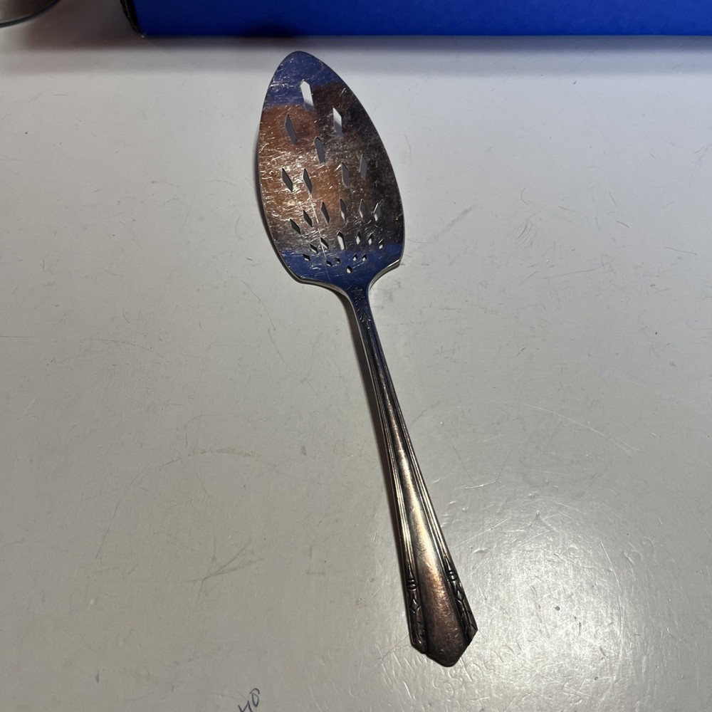 WM A Rogers MALIBU Silverplate A1 Plus ONEIDA Cake Pie Server