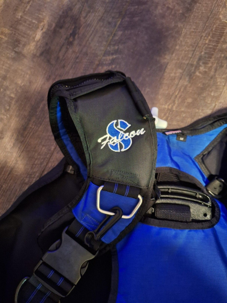 SCUBAPRO Falcon BCD Blue Medium Used