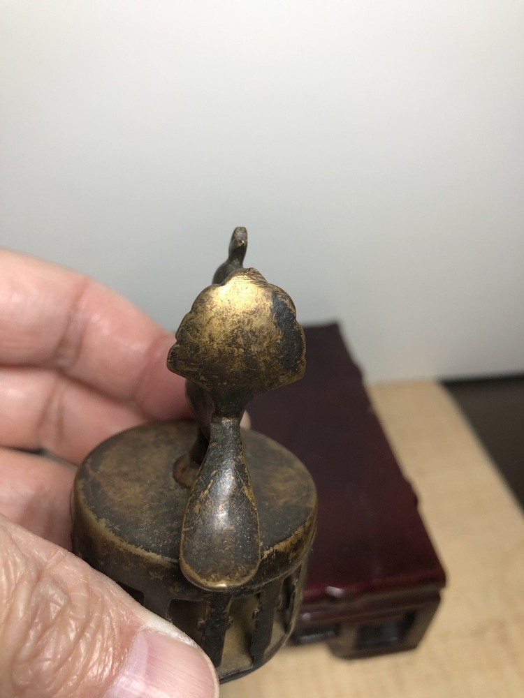 Antique Brass Design Bath Scrubber Original