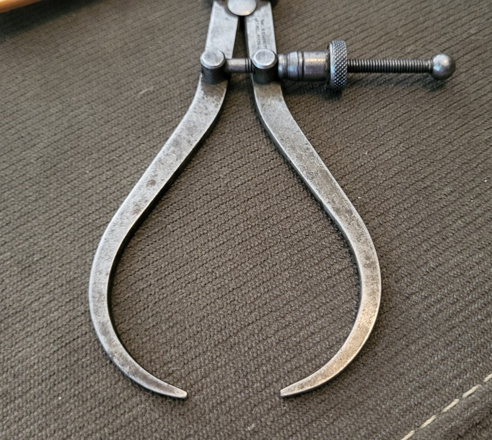 Starrett 4" Flat Leg Outside Caliper/Divider W Split Nut-B