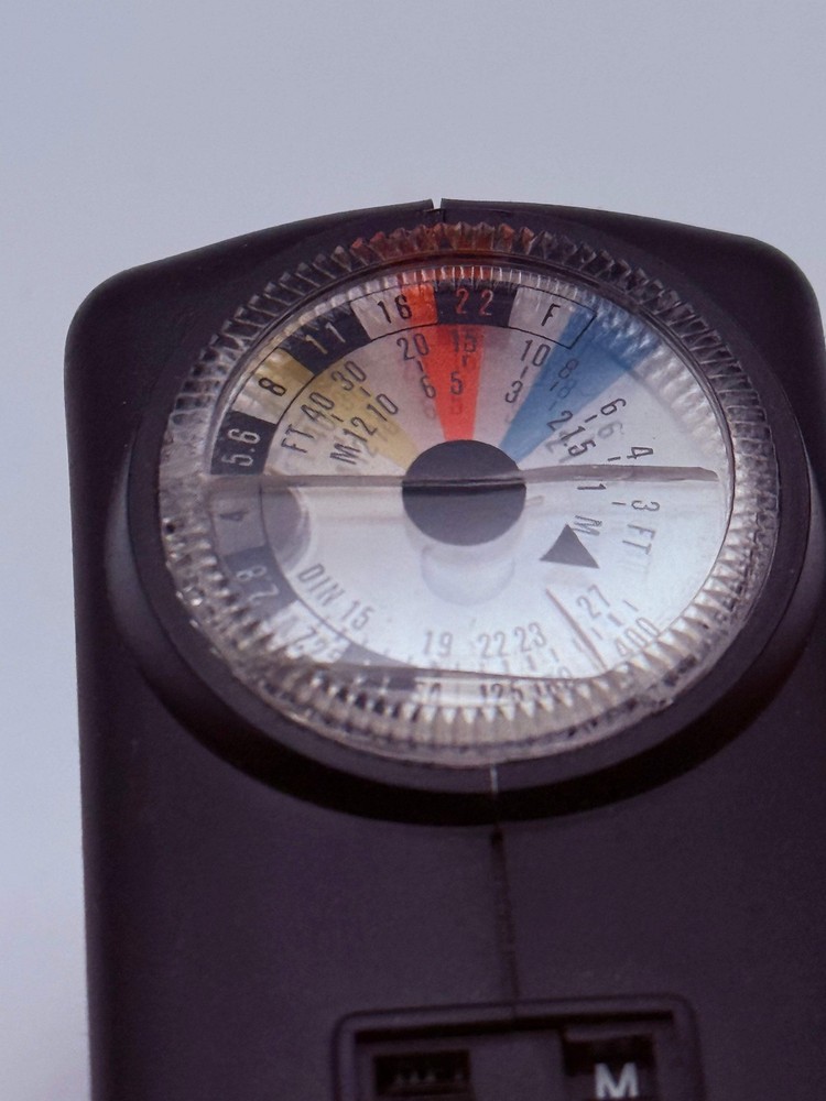 Vivitar Auto Thyristor 292 Camera Flash Untested