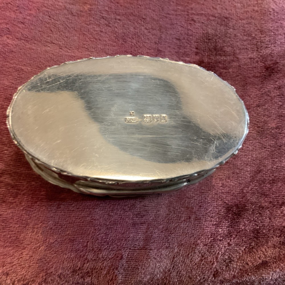 Delightful Antique Solid Silver Small Trinket/Snuff Box Birmingham 1905