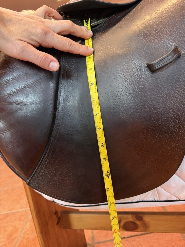 Beval Ltd 16" English Saddle