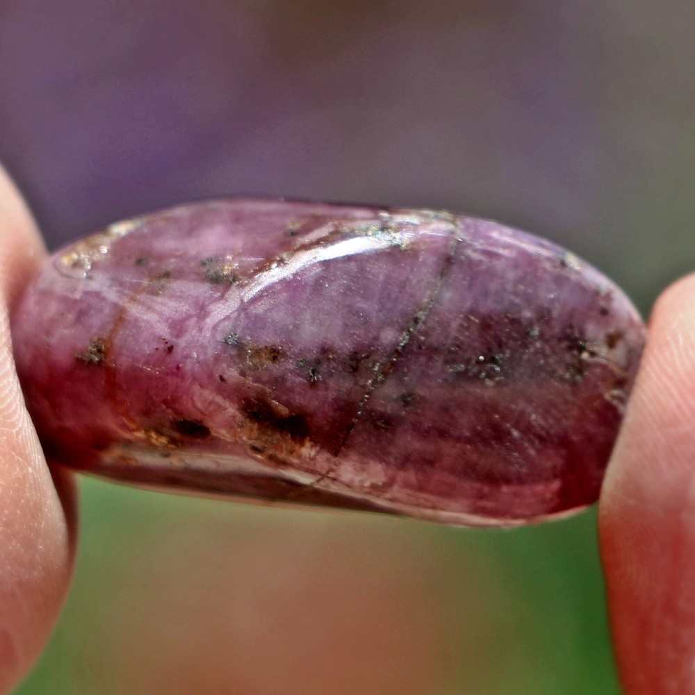 Tumbled Stone: Ruby, Red Corundum from India (RUB91)