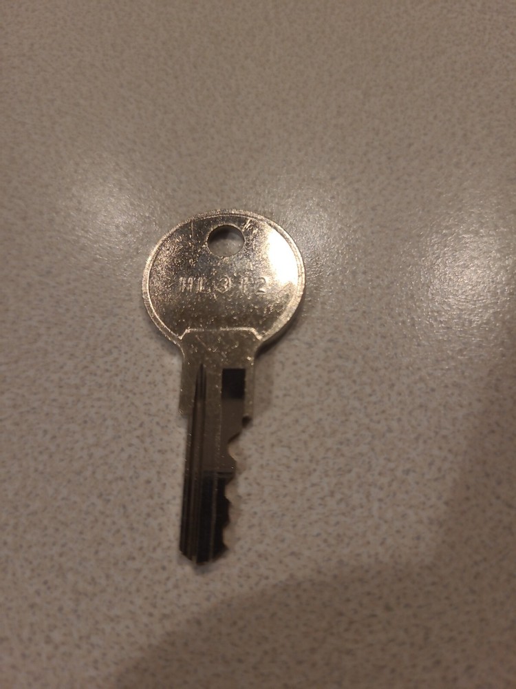 HI 312 Key - Victory 50597108