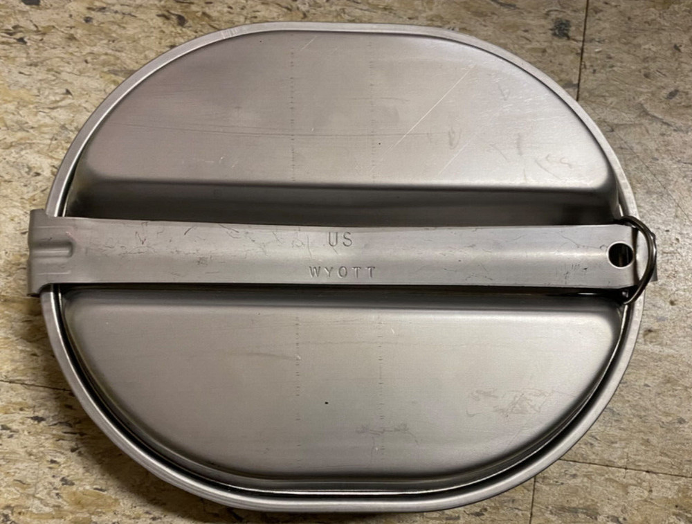 US MILITARY MESS KIT SET and SILVERWARE