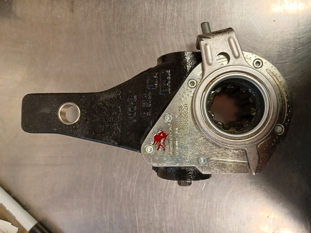 Meritor - Slack Adjuster (No Hardware) - 658