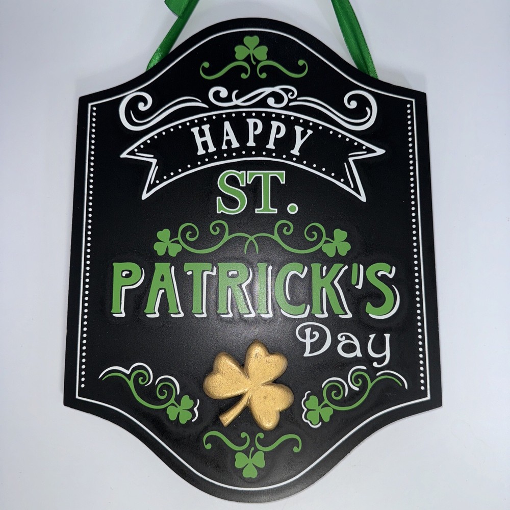 Happy St. Patrick's Day Hanging Wall Plaque