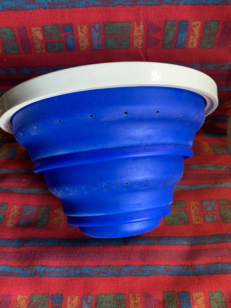 Blue Collapsible 9" Silicone Colander