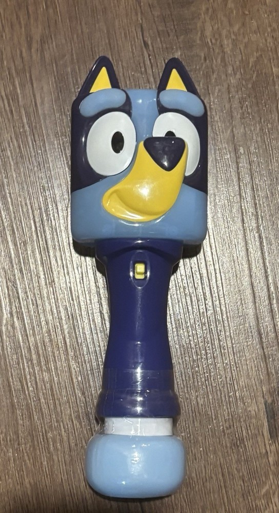 Bluey  Bubble Wand- Blows Bubbles