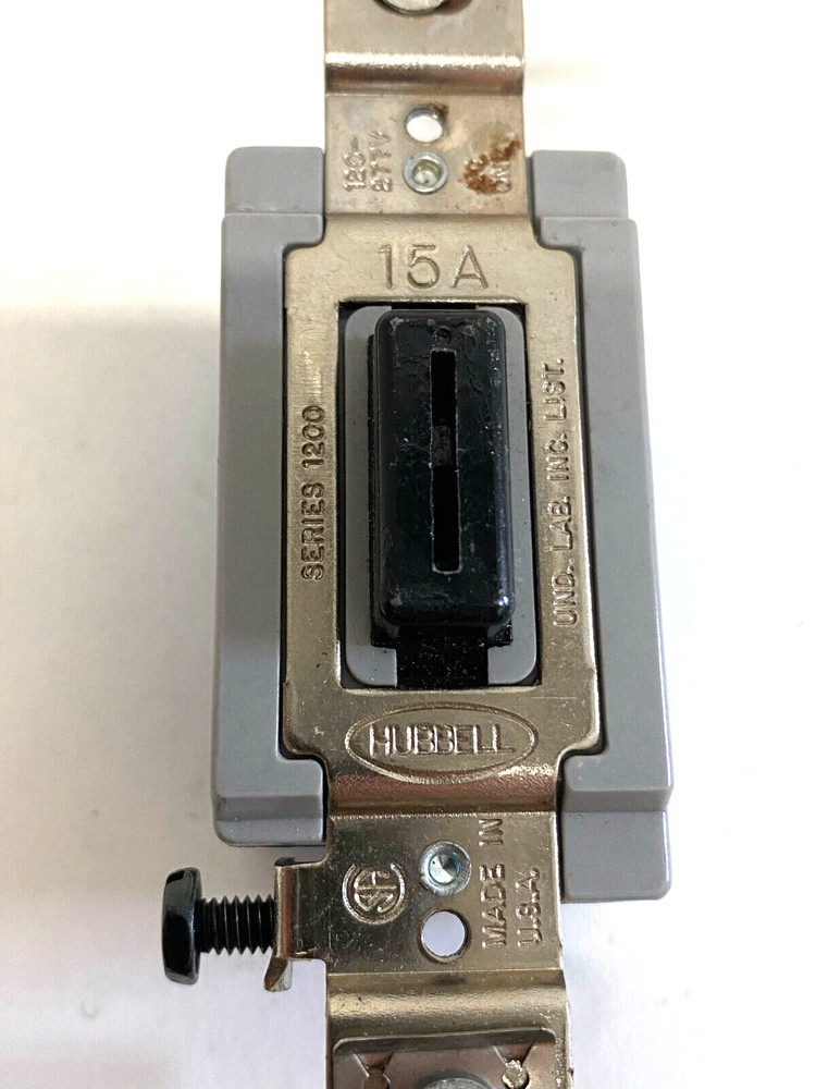 Hubbell Series 1200 15A 120 277 VAC Switch