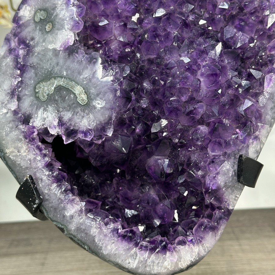 Top Grade Natural Amethyst Stone Statement Piece. MWS2829