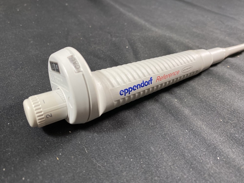 EPPENDORF 2-20uL Reference Adjustable Volume Single Channel Pipette