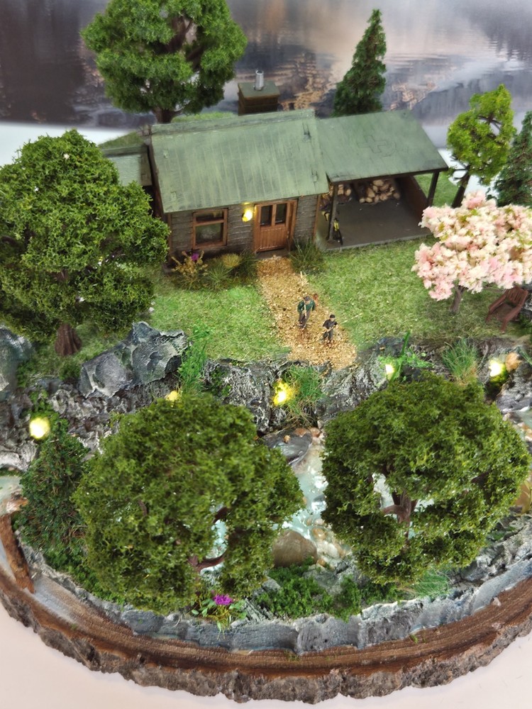 Diorama: Cabin In The Spring, Scale 1/72