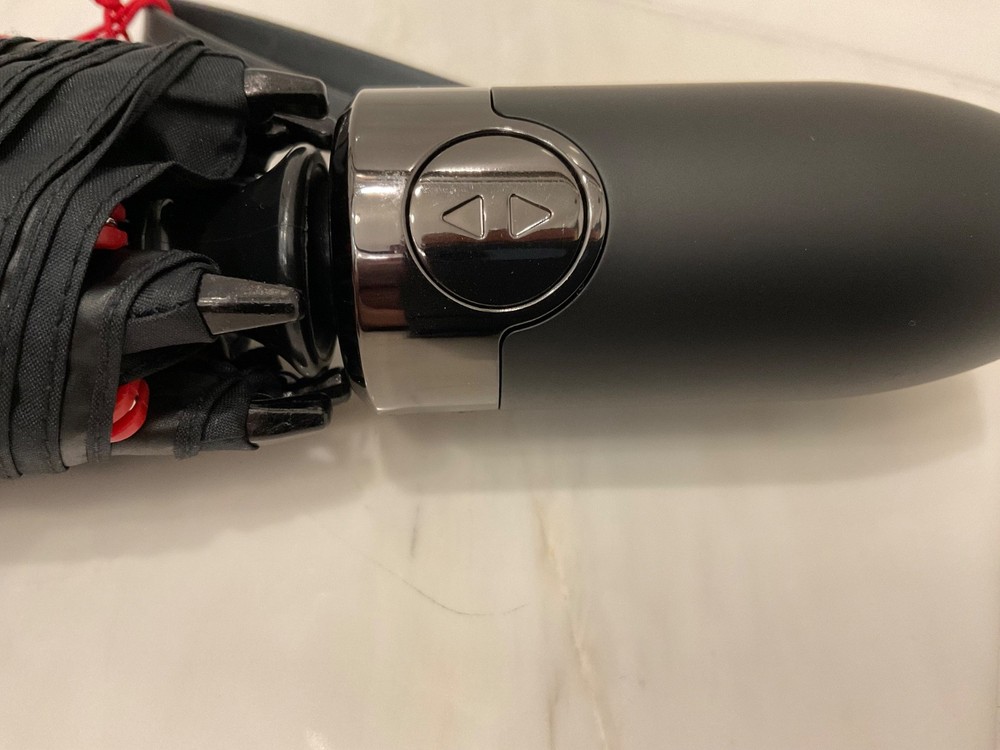NEW TUMI 36.0” Medium LOGO Auto Automatic Open Close Umbrella - BLACK