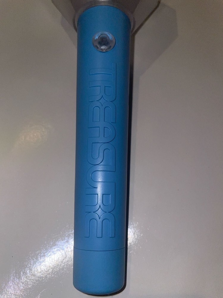 Treasure Official Light Stick (Teu-Light) Version 1
