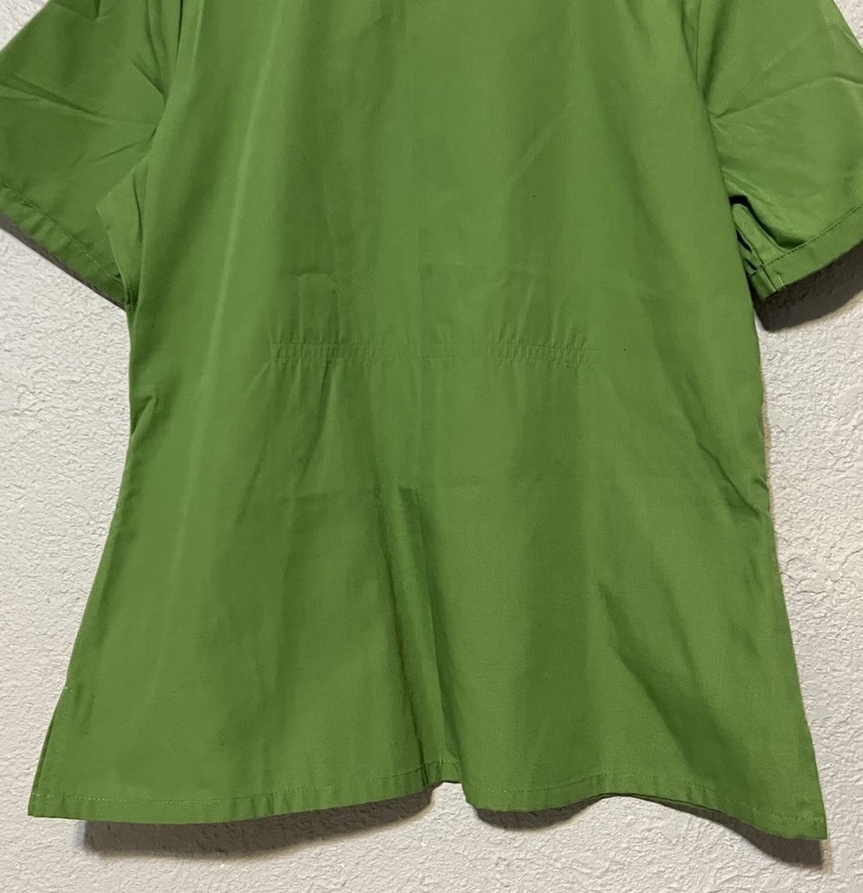Cherokee Scrub Top Sz Medium Green Scoop Neck Pullover Logo