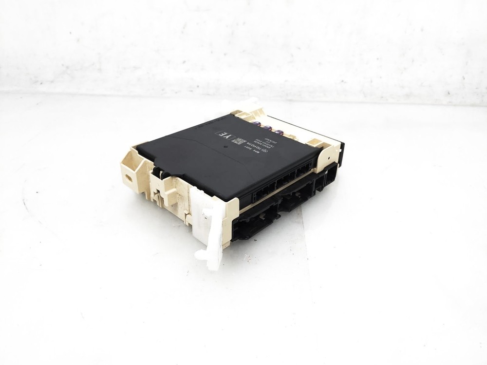 2021-2022 Toyota Corolla Sedan Multi Plex Network Computer Module Unit