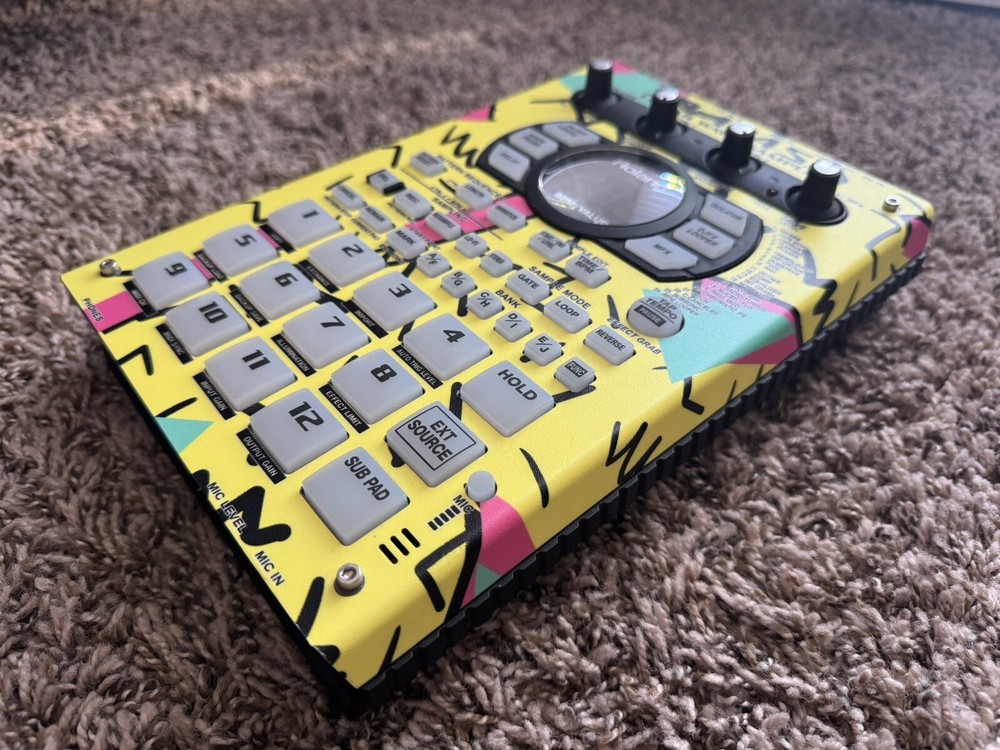 Roland SP-404SX Linear Wave Sampler w/ Custom Removable Skin
