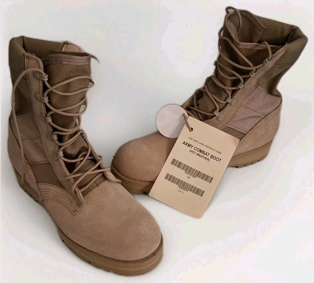 McRae Boots 8R Desert Tan & 3 Pair Socks Bundle NIB