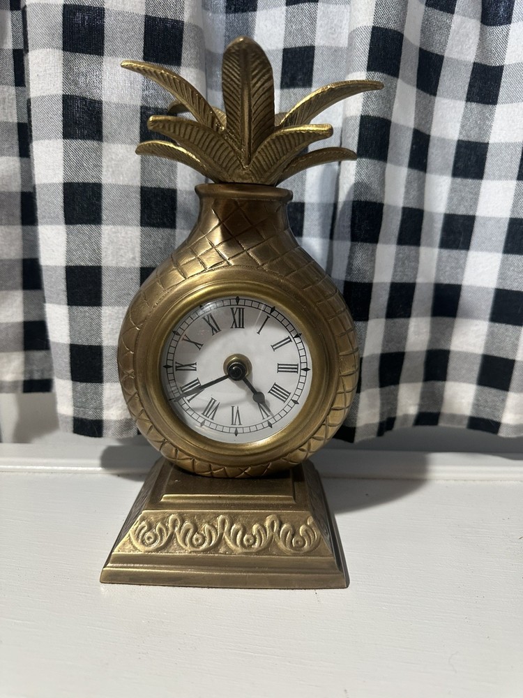 VINTAGE PINEAPPLE MANTLE CLOCK 2004