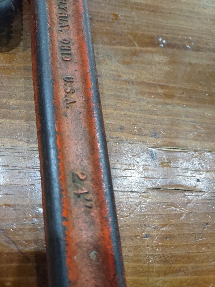Ridgid 24" Heavy Duty Pipe Wrench Red RIGID
