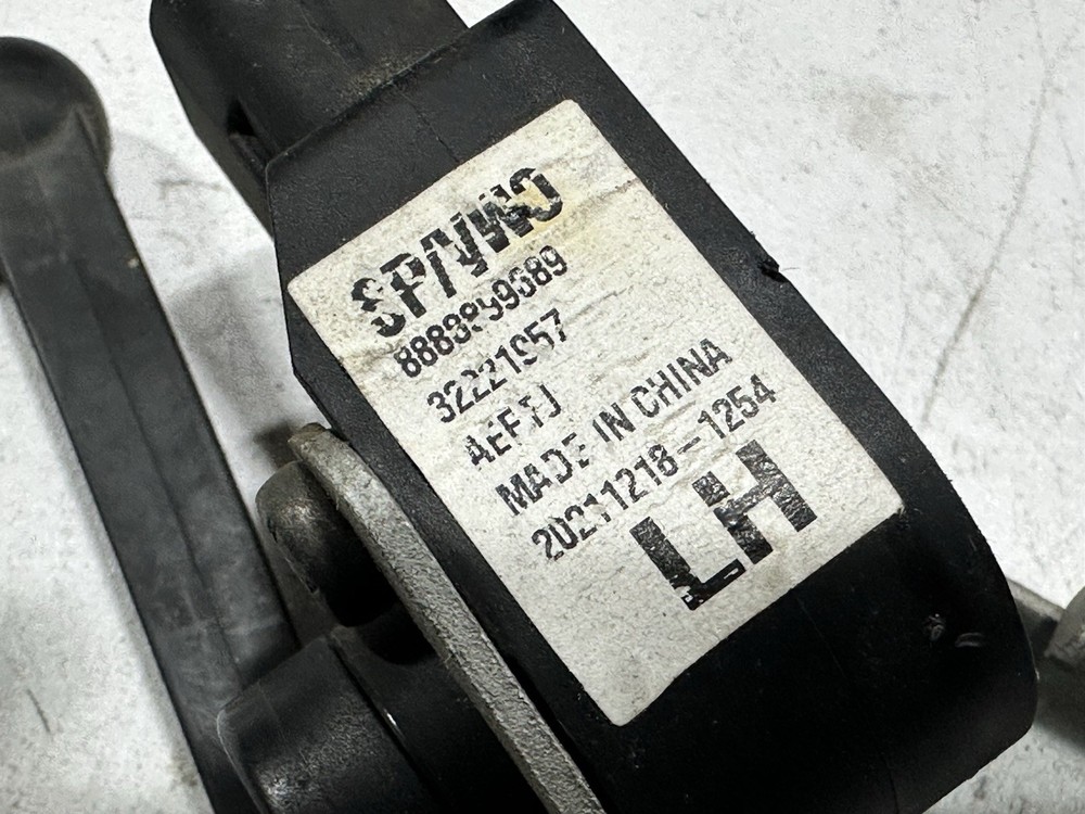 POLESTAR 2 VOLVO XC40 LEFT HEIGHT LEVEL SENSOR 32221477