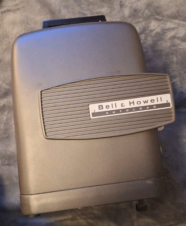 Bell & Howell 346A Super 8 AutoLoad Projector Motor Engages Needs Service