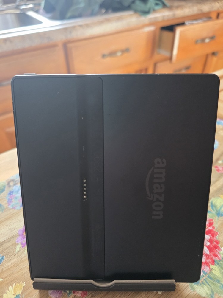 Amazon Kindle Oasis 8th Generation 4GB Black