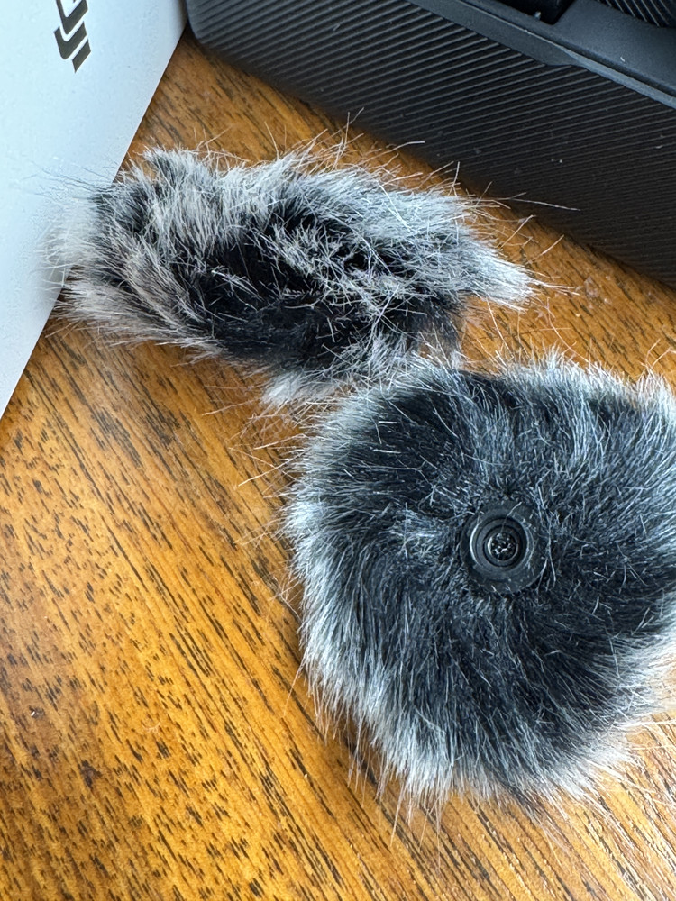 DJI Mic (2Tx, 1Rx + Charging Case) wireless lavalier microphone [OPEN BOX!]