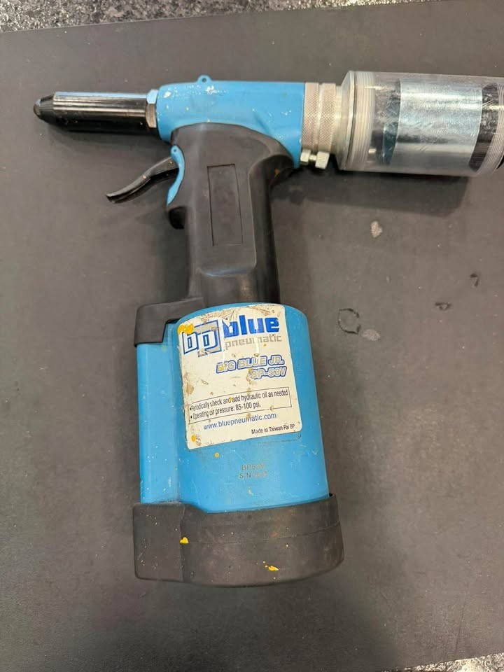 Big Blue Junior RIVETER BP-53V. See description. READ