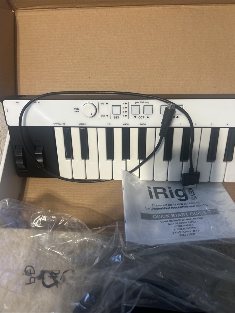 iRig Keys 37-Key USB MIDI Keyboard Controller for iPhone iPad Mac PC w/ Box &...