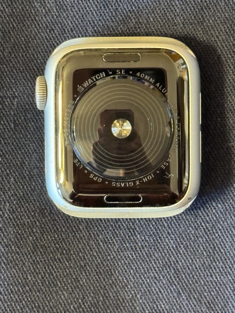 Apple Watch SE 40mm Silver Case