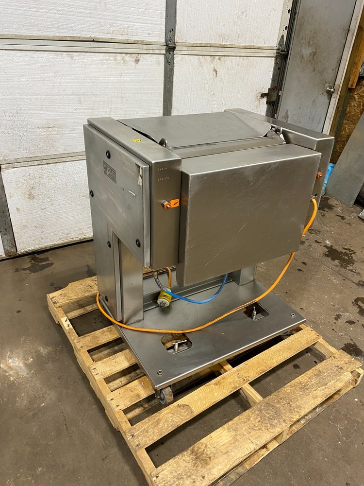 Cretel Meat Membrane Skinner