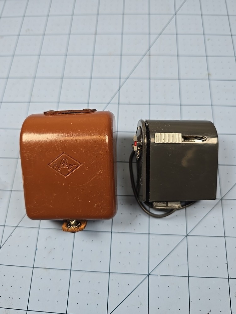 Vintage Agfa Tully Camera Flash w/Case