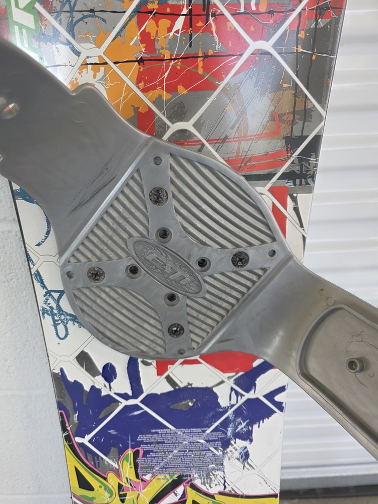 ESP Freerider 130 Snowboard Steam Graffiti