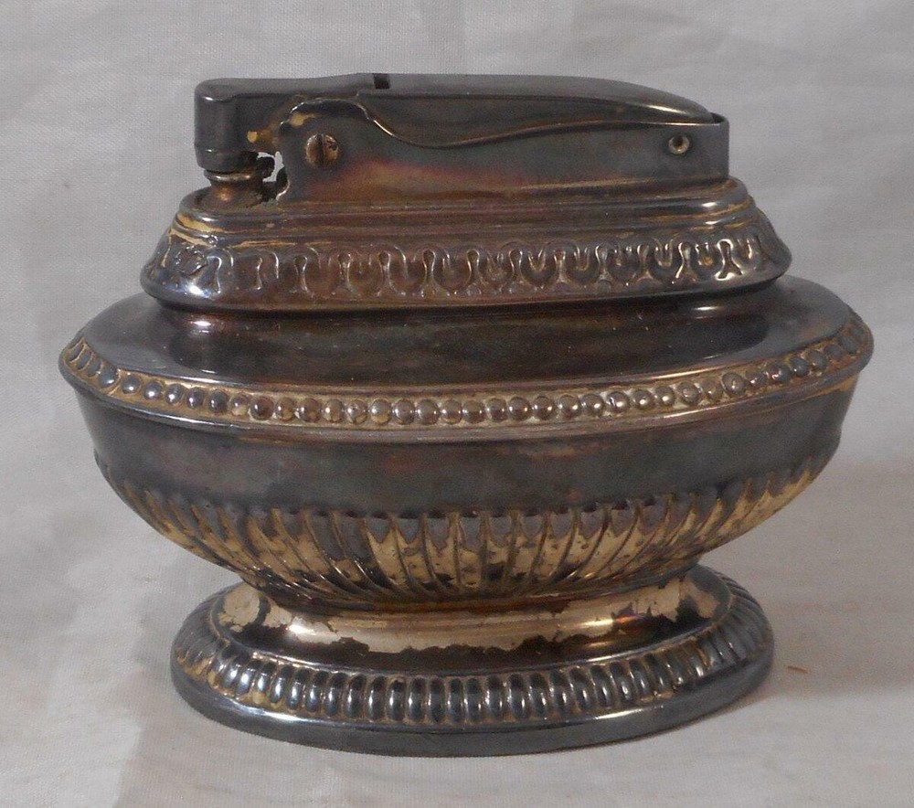 Vintage Ronson Silver Plate Table Lighter Cigarette Cigar