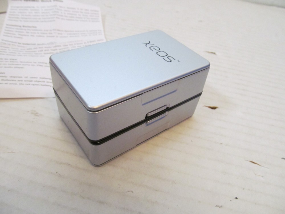 Xeos Micro Speakers Battery Powered Wired Connection, Silver