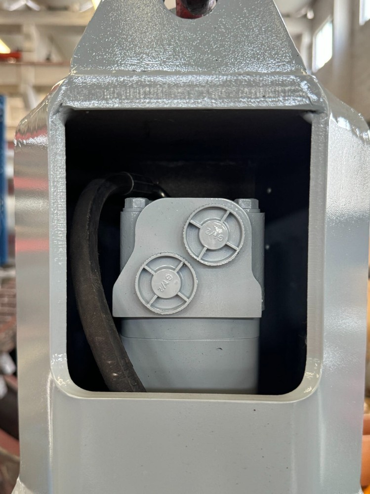 AE 5000 Excavator Earth Auger