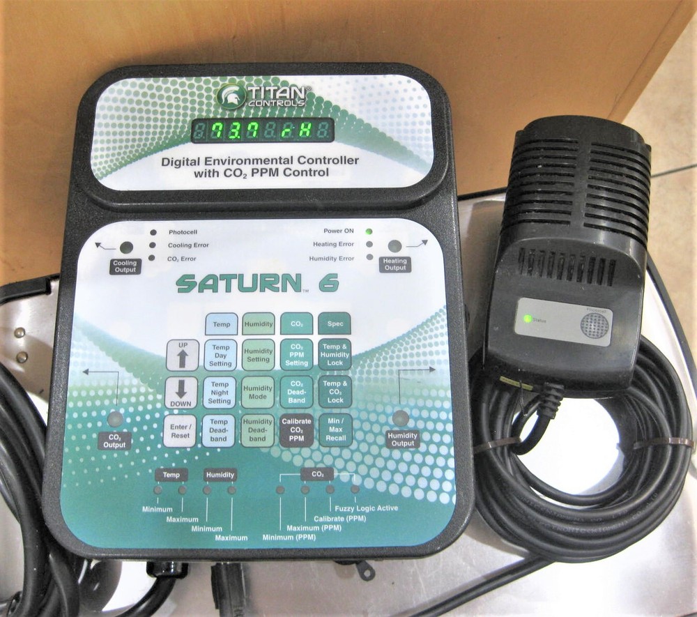 Titan Controls Saturn 6 - Digital Enviornment Controller With CO2 PPM