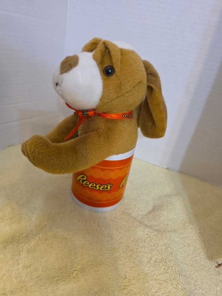 Reeses Pieces Coffee Cup With Plush Brown Dog